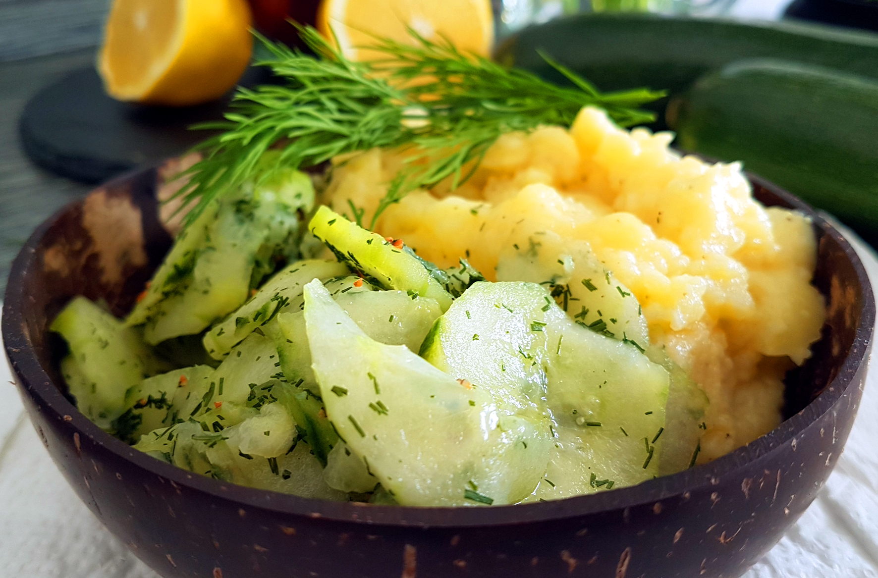 Kartoffelpüree mit Gurkensalat und Dill – Minze und Blatt